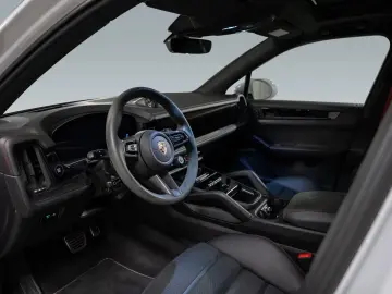 PORSCHE Cayenne GTS