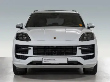 PORSCHE Cayenne GTS