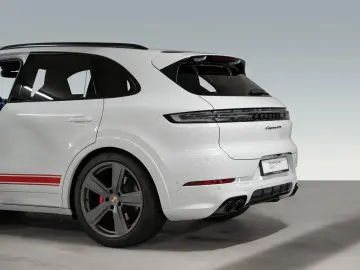 PORSCHE Cayenne GTS
