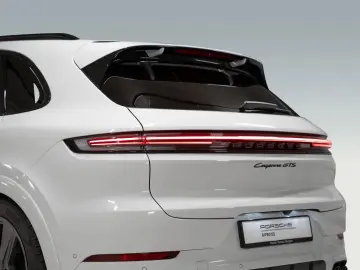 PORSCHE Cayenne GTS