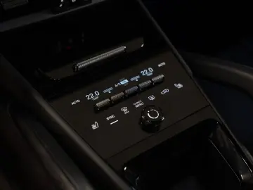 PORSCHE Cayenne GTS