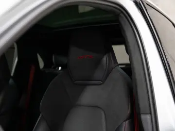PORSCHE Cayenne GTS
