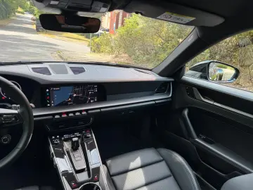 PORSCHE 911 Carrera BOSE