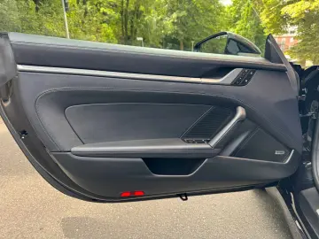 PORSCHE 911 Carrera BOSE