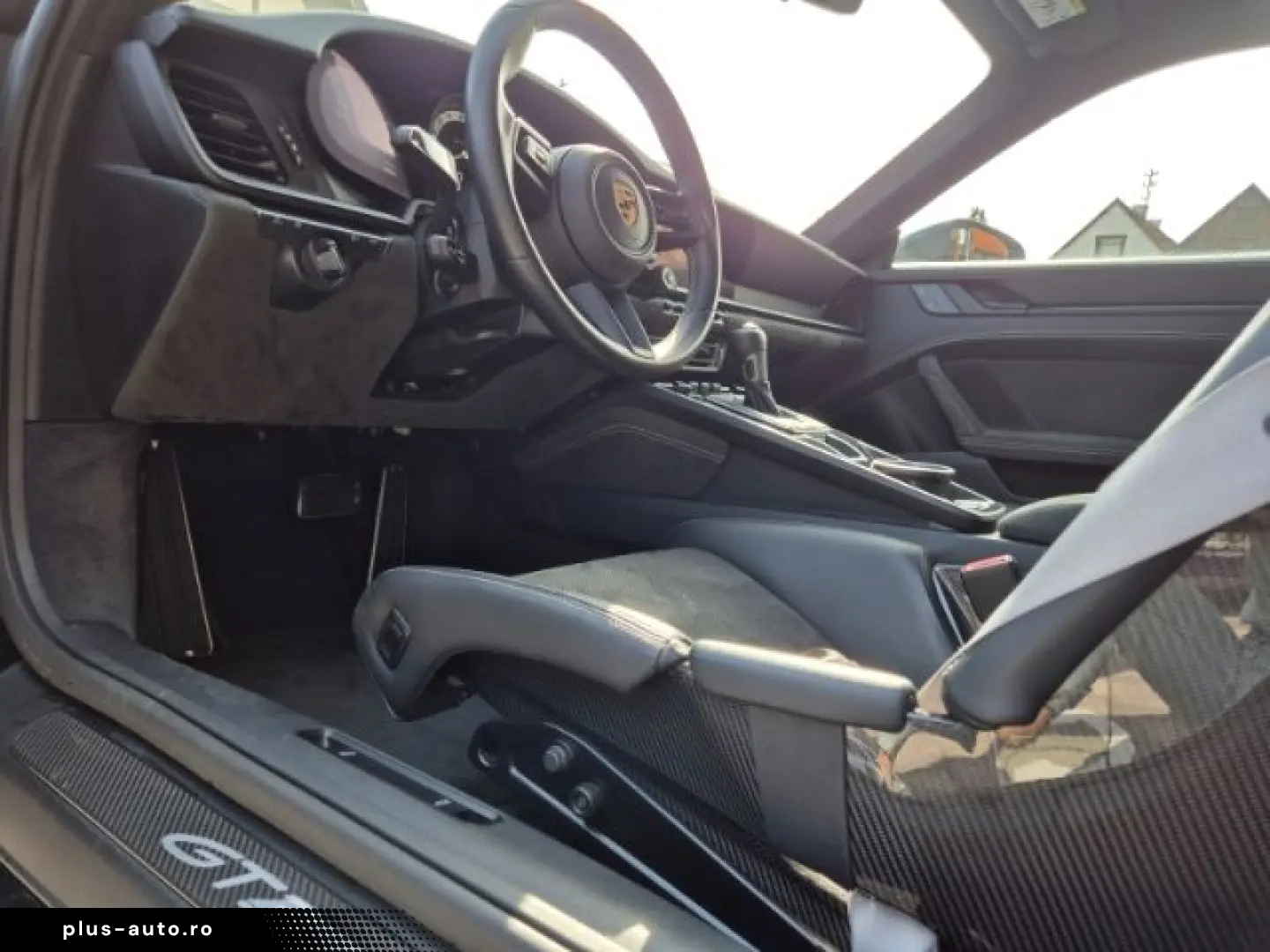 PORSCHE 911 2022 — imagine 8