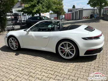 PORSCHE 992 Carrera 4S Cabrio