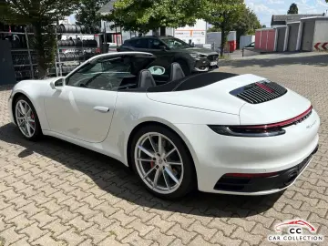 PORSCHE 992 Carrera 4S Cabrio