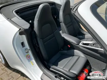 PORSCHE 992 Carrera 4S Cabrio