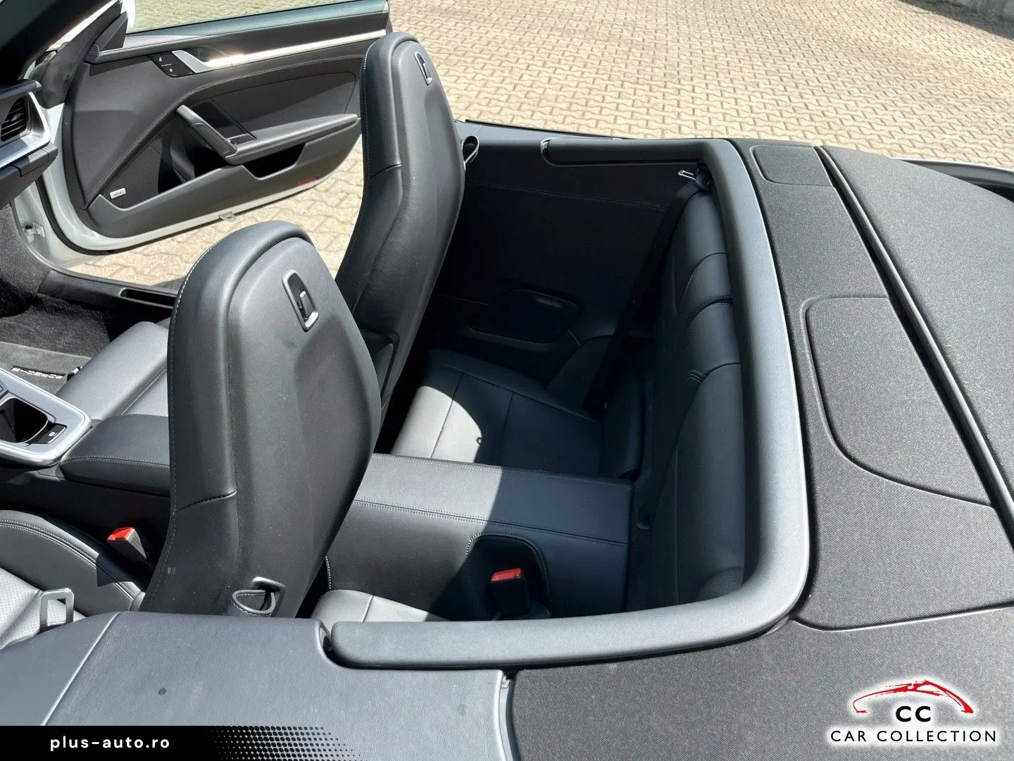 PORSCHE 992 Carrera 4S Cabrio