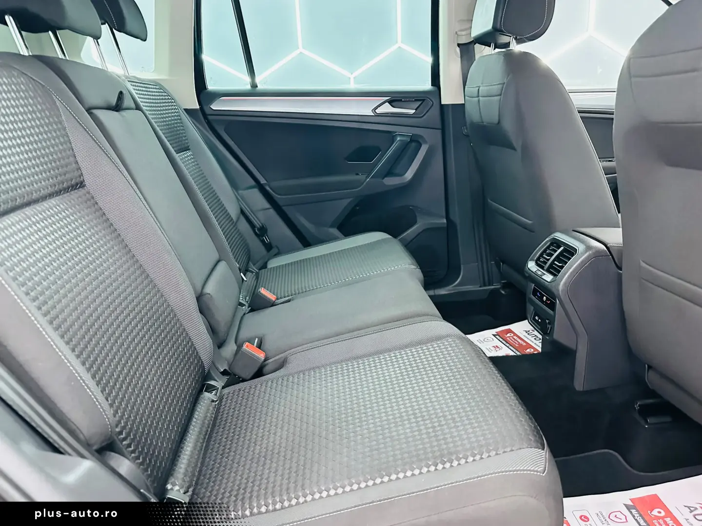VOLKSWAGEN TIGUAN 2022 2.0D E6 Garantie 12 Luni Rate Avans 0