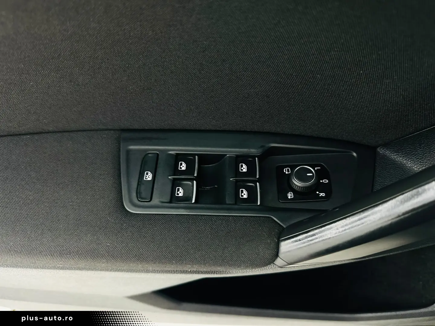 VOLKSWAGEN TIGUAN 2022 2.0D E6 Garantie 12 Luni Rate Avans 0