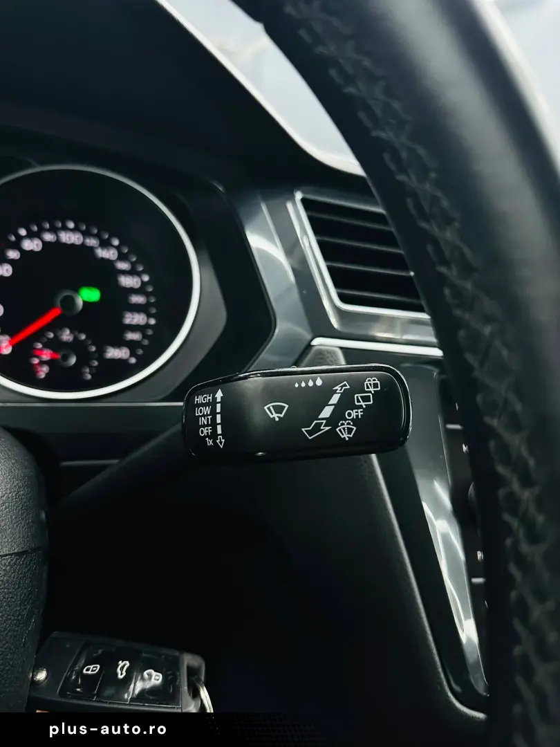 VOLKSWAGEN TIGUAN 2022 2.0D E6 Garantie 12 Luni Rate Avans 0