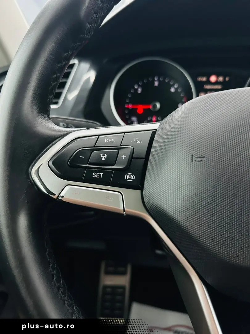 VOLKSWAGEN TIGUAN 2022 2.0D E6 Garantie 12 Luni Rate Avans 0