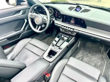 PORSCHE 992 Carrera 4S Cabrio