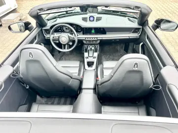 PORSCHE 992 Carrera 4S Cabrio
