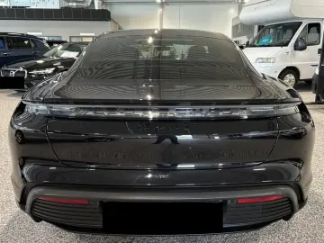 PORSCHE Taycan 4 S