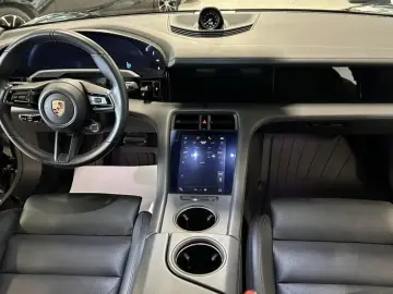 PORSCHE Taycan 4 S