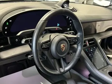 PORSCHE Taycan 4 S