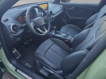 AUDI Q2 40 TFSI quattro edition one S-tr. Matrix Navi