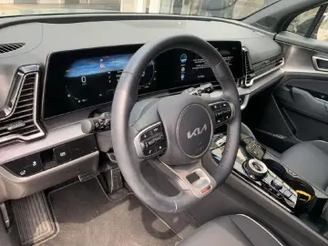 KIA Sportage GT-Line 4WD KLIMA NAVI LED TEMPO SH CAR