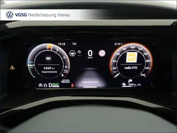 VW Multivan Style 4Motion DCC AHK Pano Standhzg LED