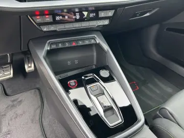 AUDI RS 3 Sportback 294 KW MATRIX PANO RÜCKKAMERA