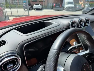 MERCEDES-BENZ GLC 400e 4Matic AMG Pano Night Burm HU…
