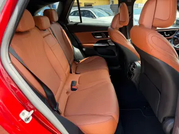 MERCEDES-BENZ GLC 400e 4Matic AMG Pano Night Burm HU…