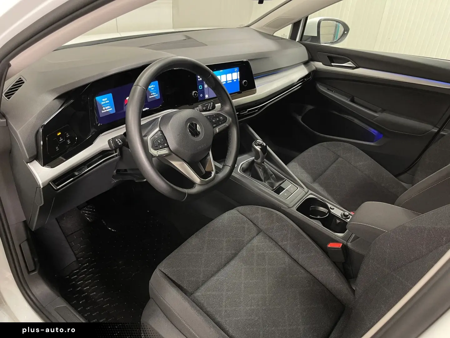 VOLKSWAGEN Golf 2022 — imagine 5