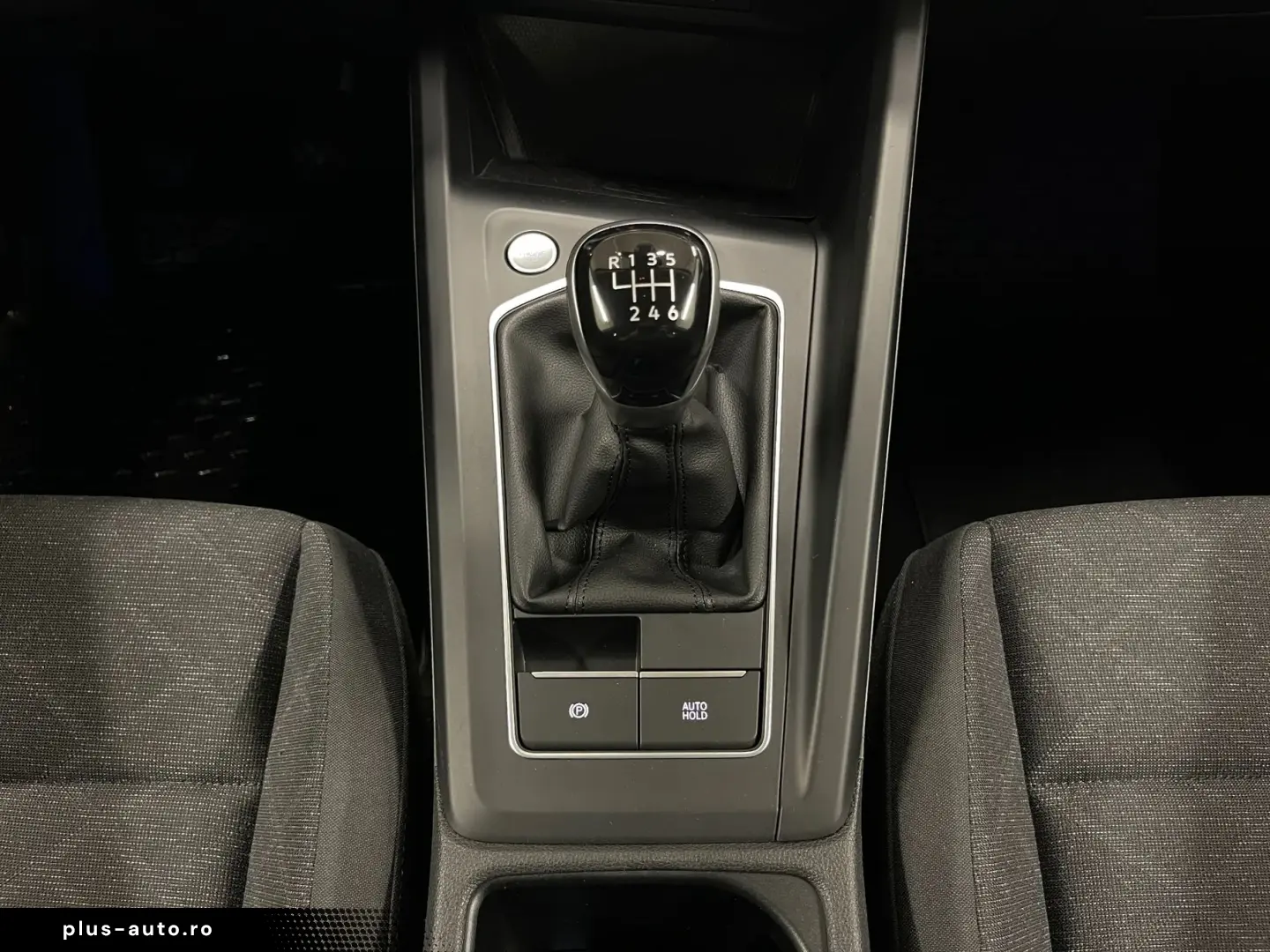 VOLKSWAGEN Golf 2022 — imagine 27