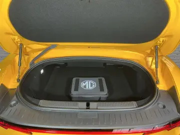 MG Cyberster Xpower AWD Memory Sitze  Soundsystem