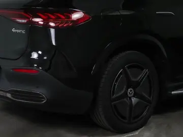 MERCEDES-BENZ EQE 350 4M SUV AMG EDITION HA-LENKUNG …