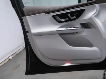 MERCEDES-BENZ EQE 350 4M SUV AMG EDITION HA-LENKUNG …