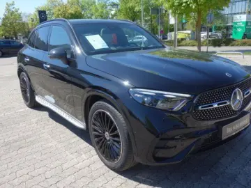 MERCEDES-BENZ GLC 300 d 4M AMG LINE PREM PANO HEAD D…
