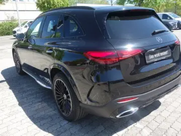 MERCEDES-BENZ GLC 300 d 4M AMG LINE PREM PANO HEAD D…