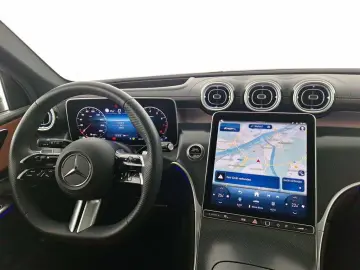 MERCEDES-BENZ GLC 300 AMG-Line 4MATIC 9G-tronic