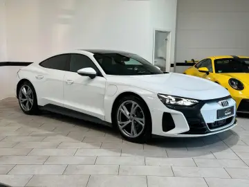 AUDI e-tron GT quattro Navi Leder Matrix HUD 1.Hand
