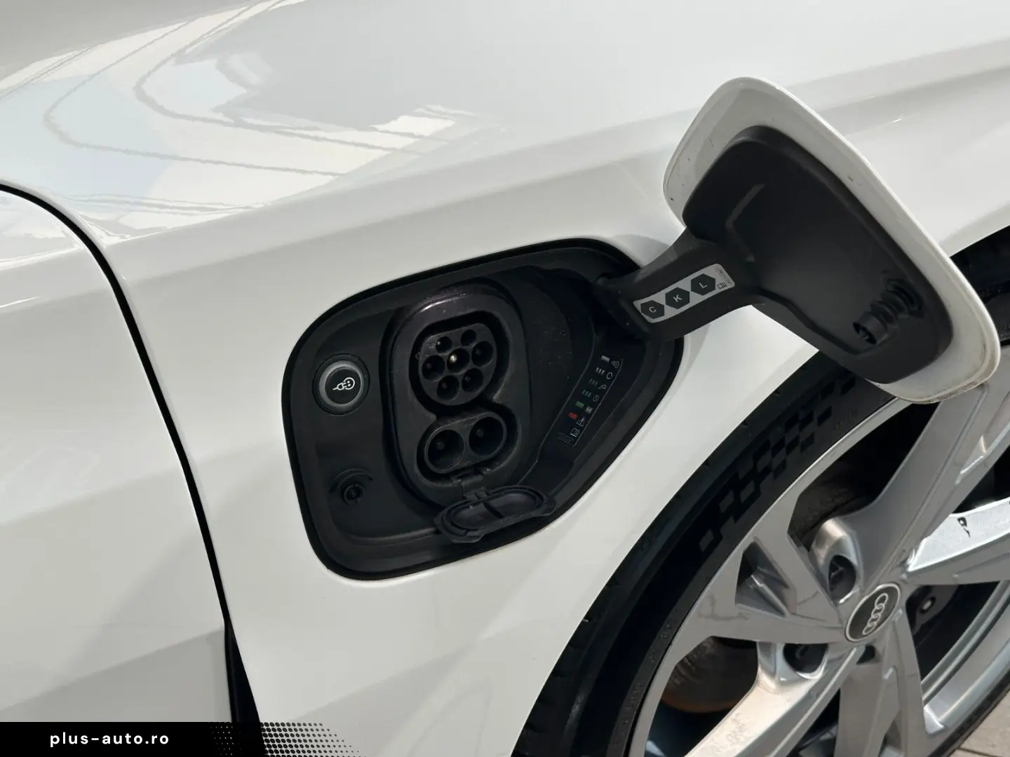 AUDI e-tron GT quattro Navi Leder Matrix HUD 1.Hand