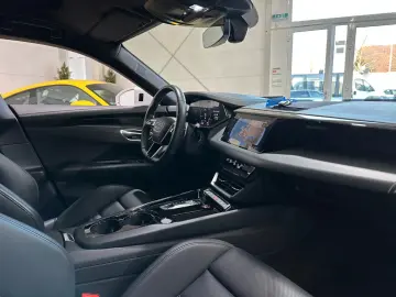 AUDI e-tron GT quattro Navi Leder Matrix HUD 1.Hand