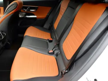 MERCEDES-BENZ GLC 220d Coupe 4Matic Edition AMG PANO…
