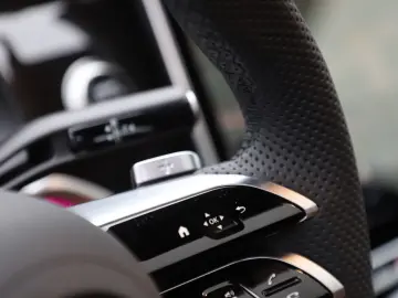 MERCEDES-BENZ GLC 220d Coupe 4Matic Edition AMG PANO…
