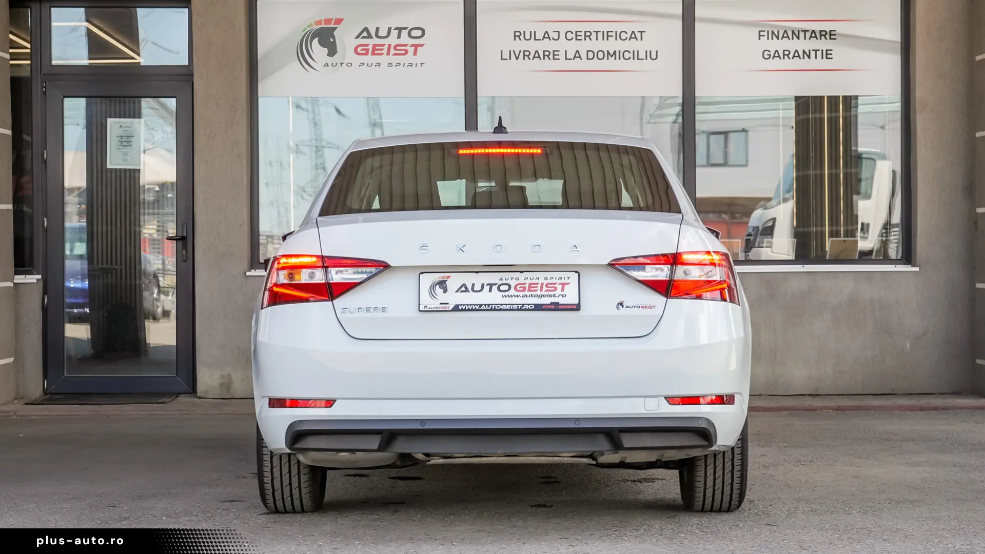 SKODA Superb 2022 — imagine 5