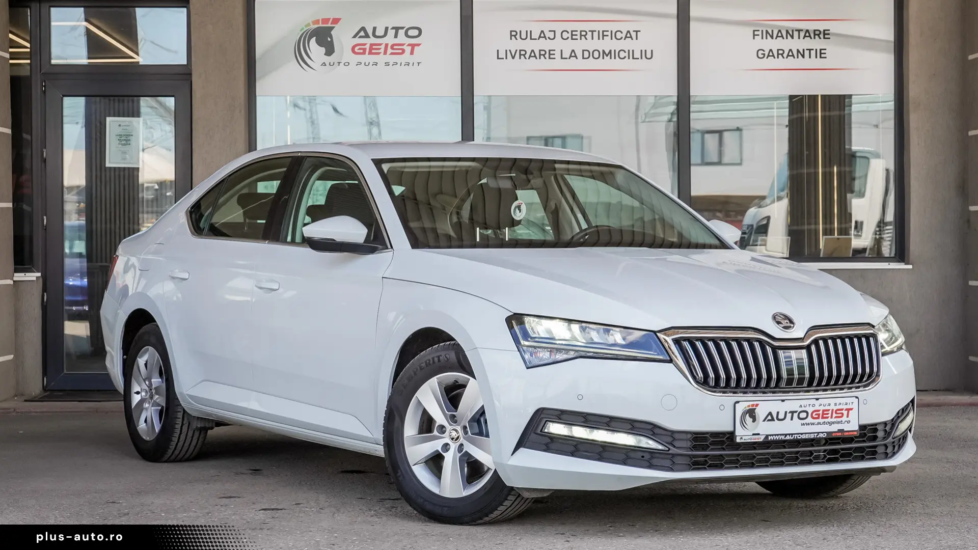 SKODA Superb 2022 — imagine 8
