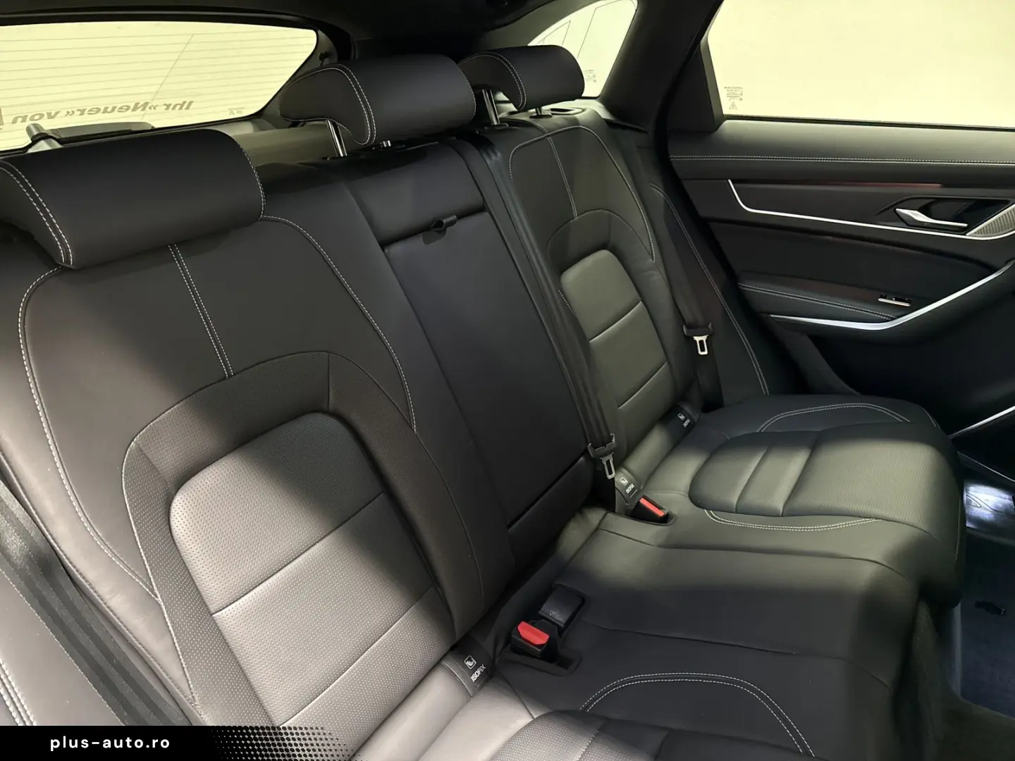 JAGUAR F-Pace D300 R-Dynamic HSE AWD 90th Anniv. Ed AHK