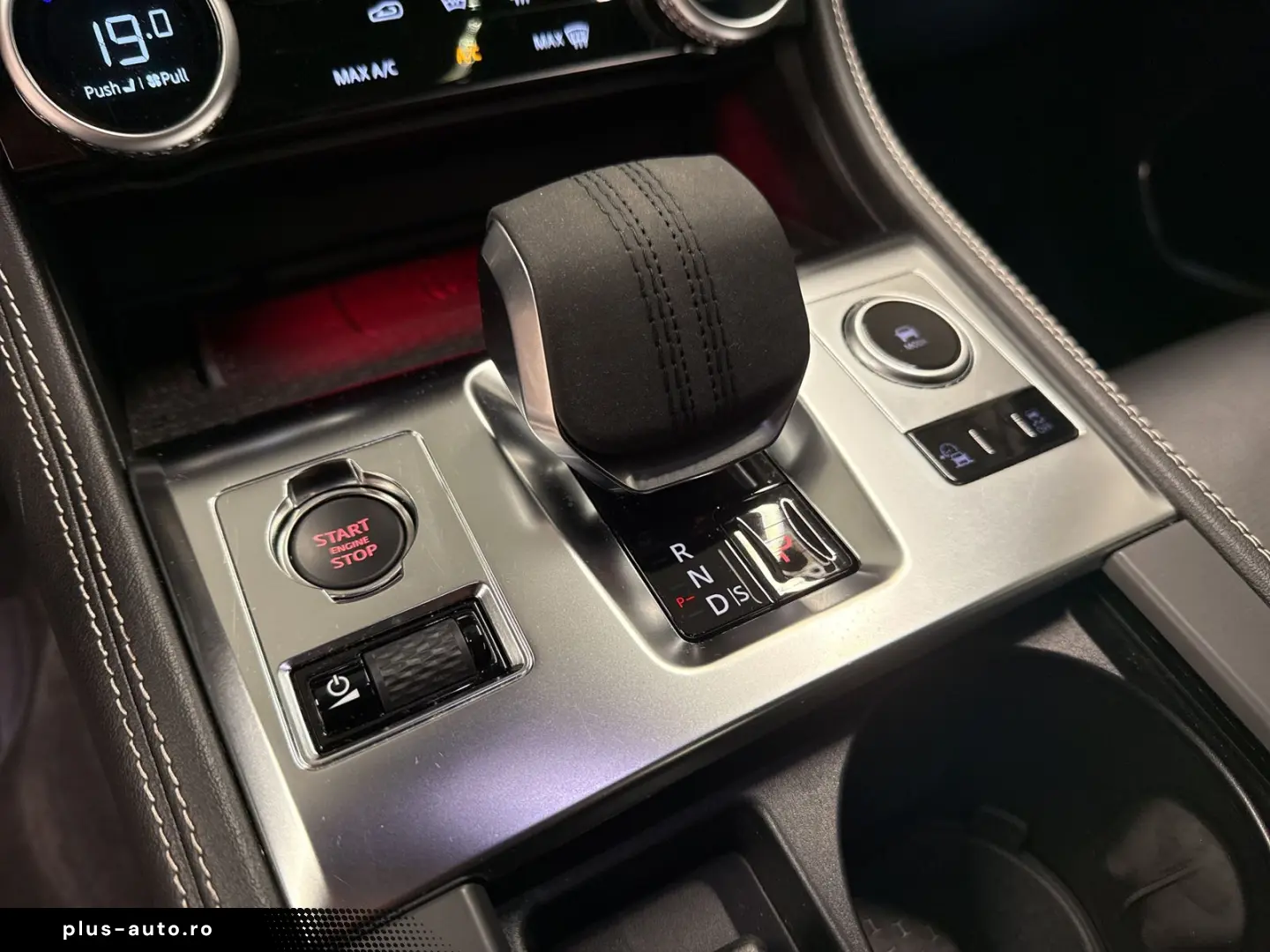 JAGUAR F-Pace D300 R-Dynamic HSE AWD 90th Anniv. Ed AHK