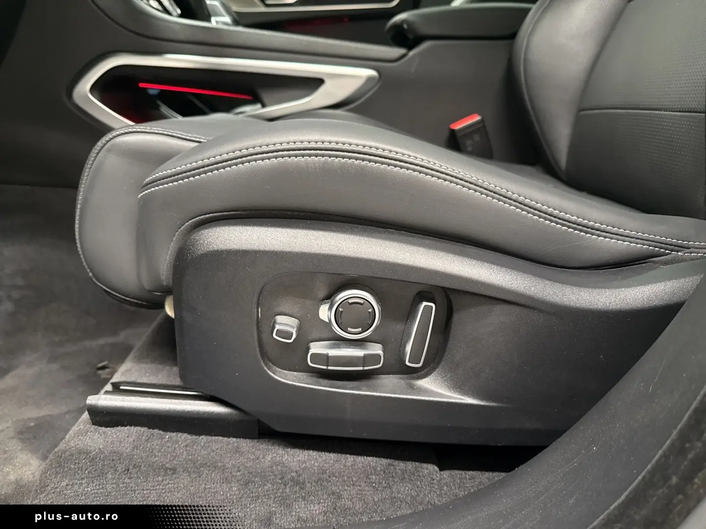 JAGUAR F-Pace D300 R-Dynamic HSE AWD 90th Anniv. Ed AHK