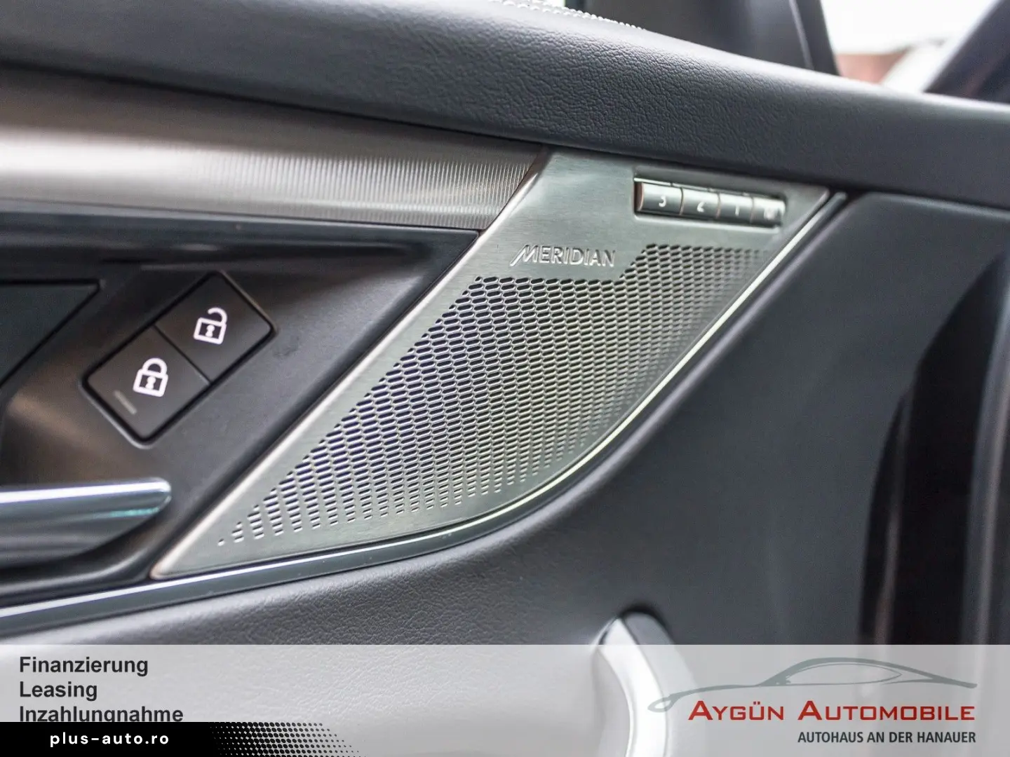 JAGUAR F-PACE D300 R-Dynamic SE 90th Edit AHK Pano HUD