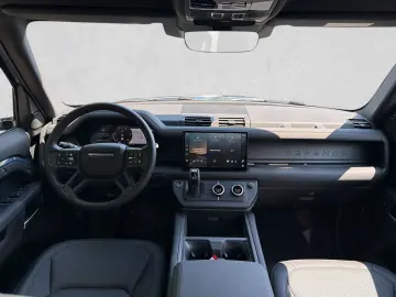 LAND ROVER Defender 110 X-Dynamic SE