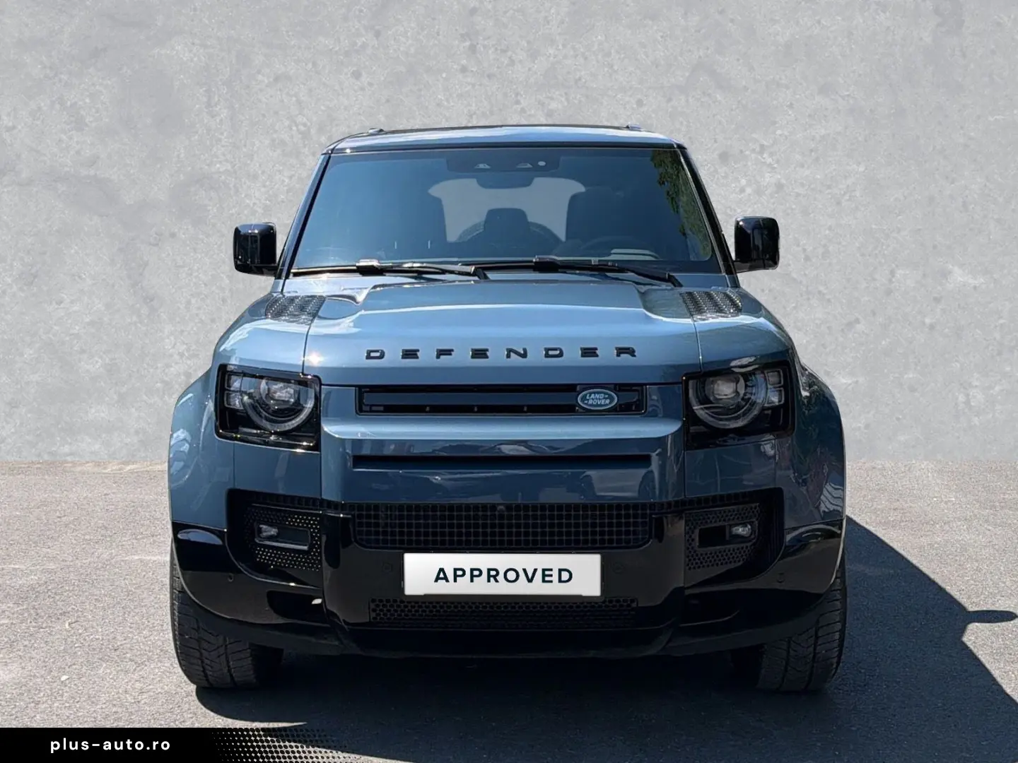 LAND ROVER Defender 110 X-Dynamic SE