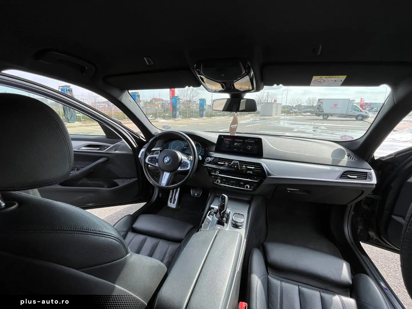 BMW 5 Series 2019 — imagine 6